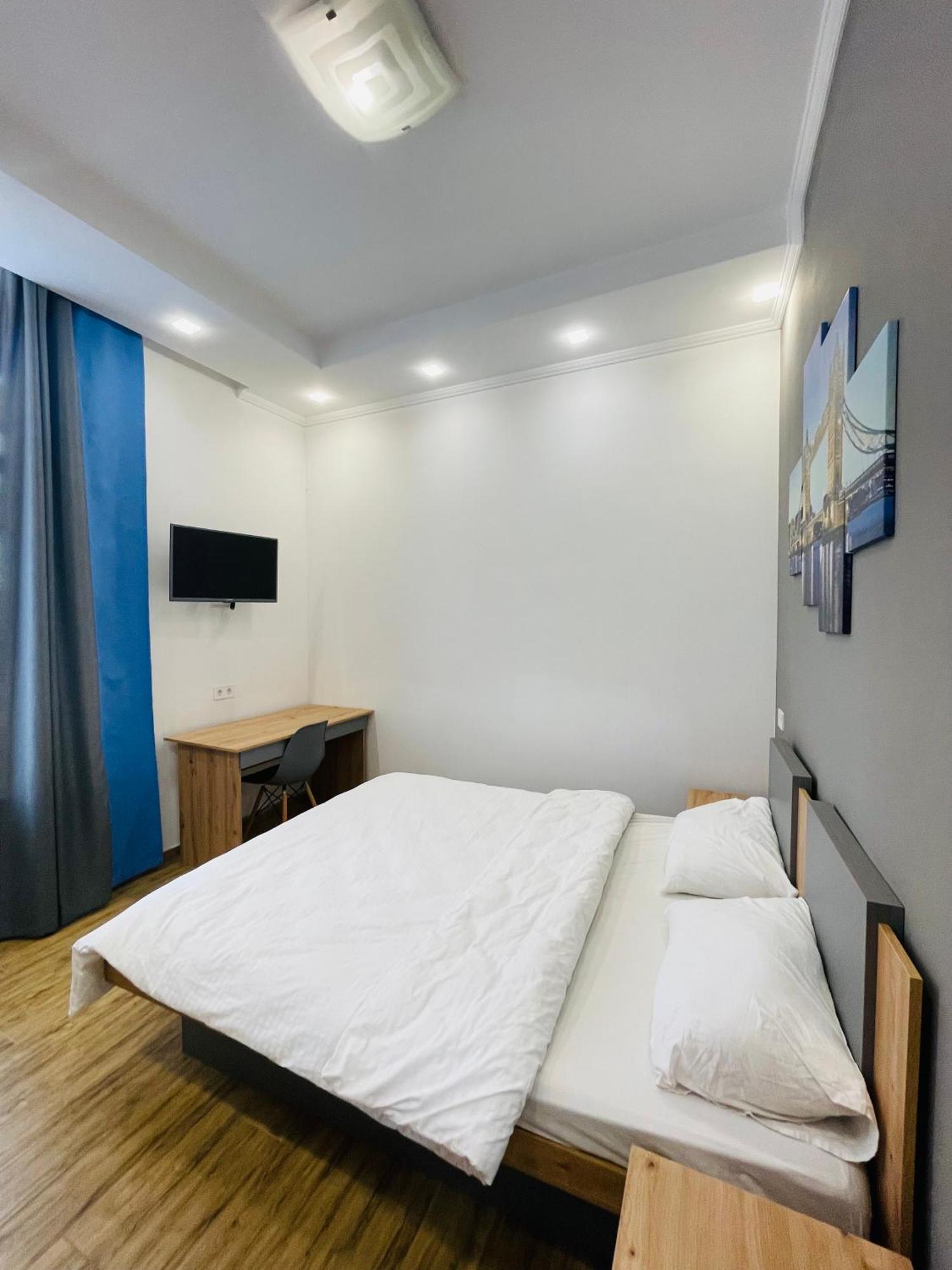 Apartment For Rent In The City Center Of Kharkiv K18 Elinaflats Ngoại thất bức ảnh